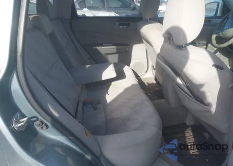 2010 Subaru Forester 2.5X Premium z USA, uszkodzony, nr VIN JF2SH6CC0AH764848